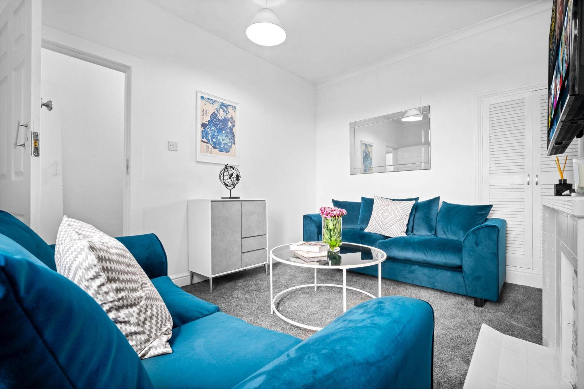 Recently Renovated 3 Bedroom House - Parking - Garden - Excellent Location - Rated - 181a Holiday home Birmingham